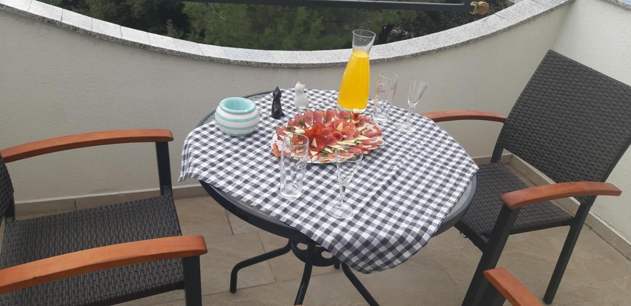 Apartments Villa M&M 2 Bibinje Bagian luar foto