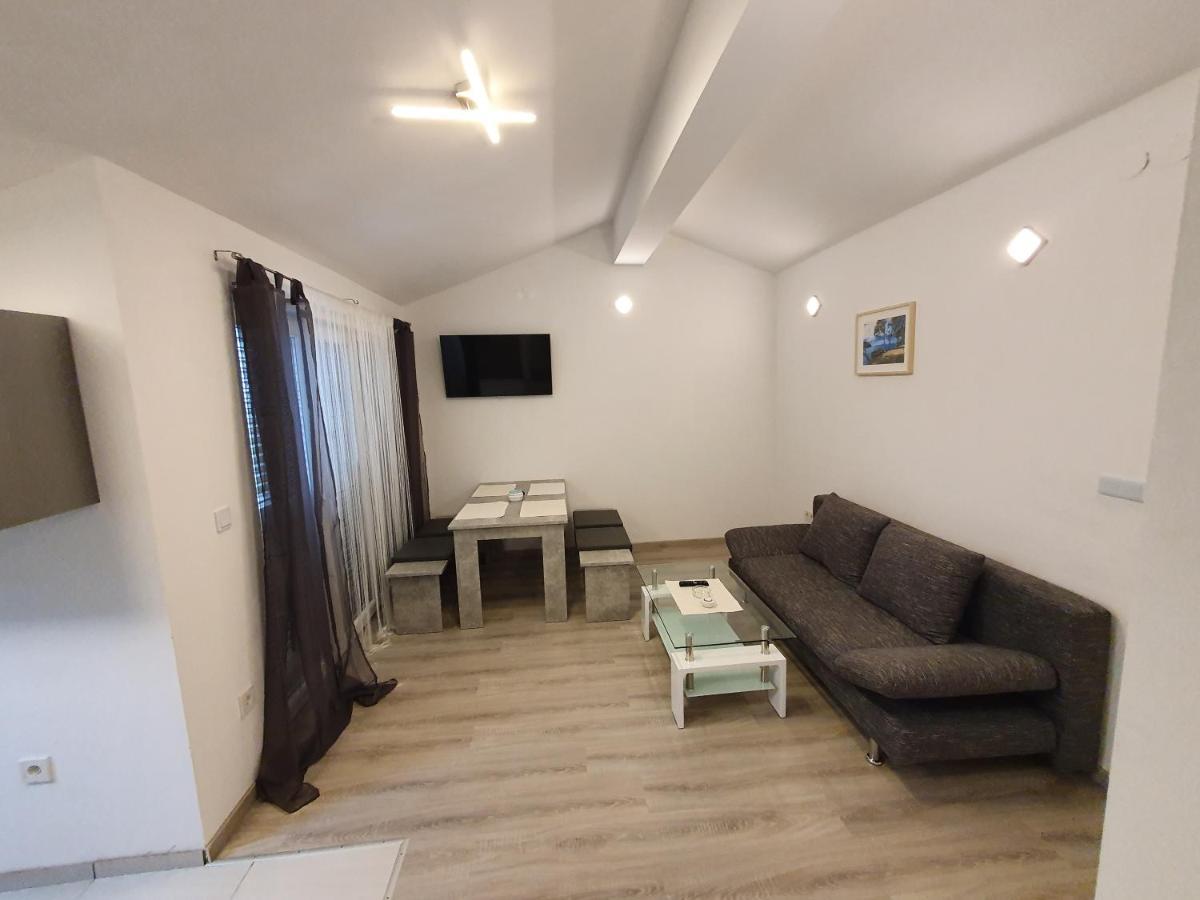 Apartments Villa M&M 2 Bibinje Bagian luar foto