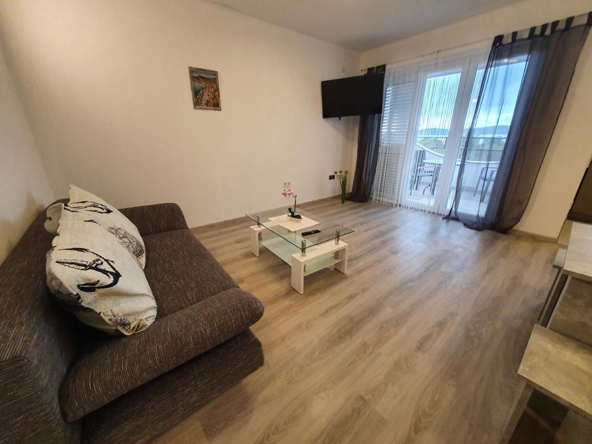 Apartments Villa M&M 2 Bibinje Bagian luar foto