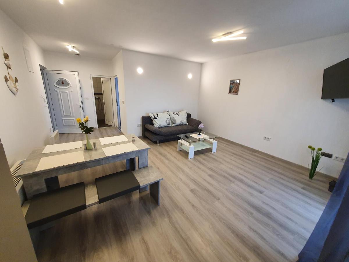 Apartments Villa M&M 2 Bibinje Bagian luar foto